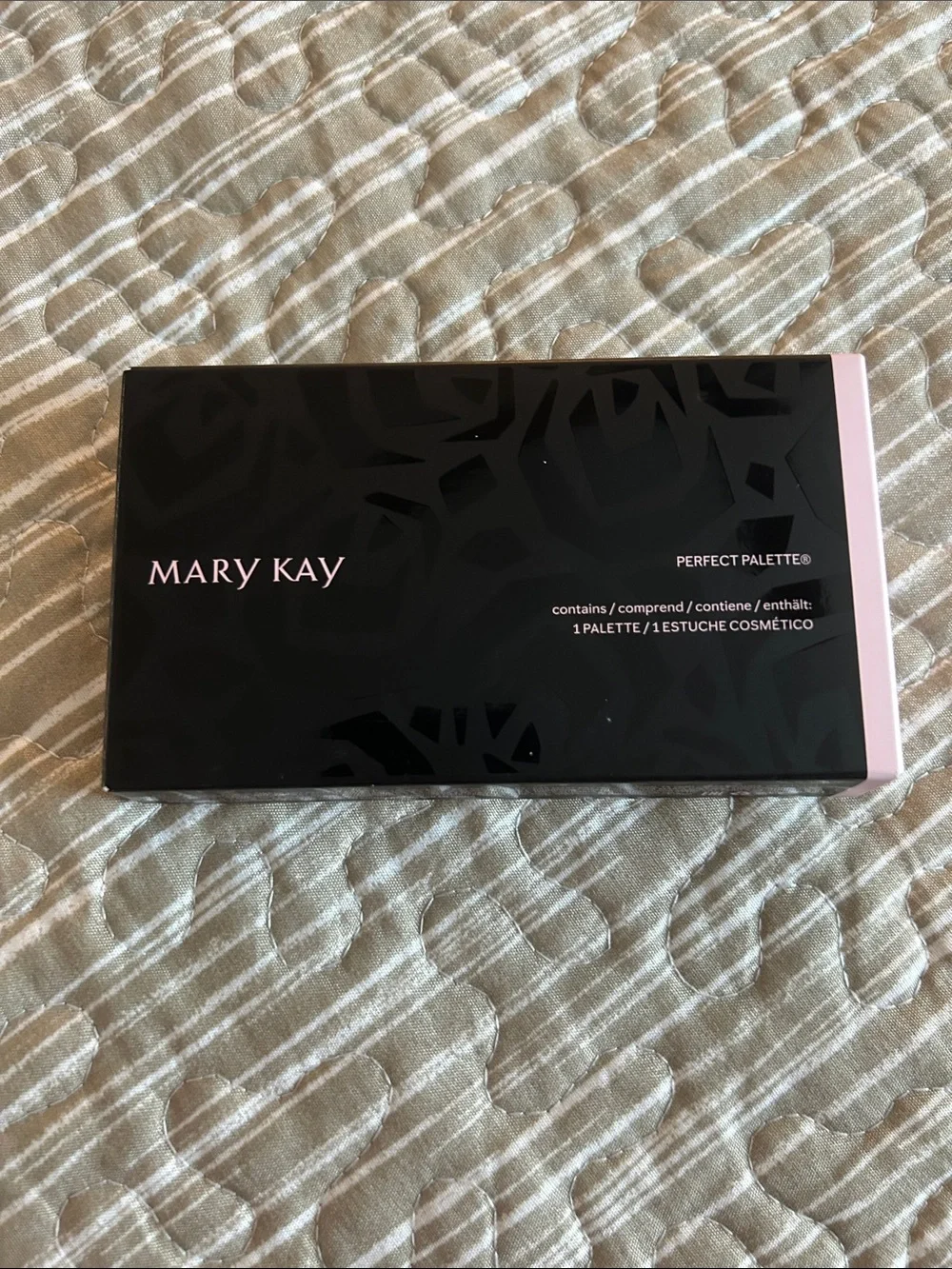 New Mary Kay Perfect Palette for blush/eyeshadows